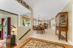 9 Westminster Dr, Clinton Township, NJ 08801 - Photo 5