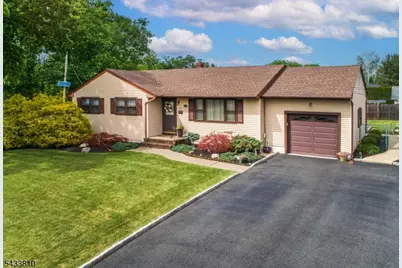 414 N Greasheimer St, Manville, NJ 08835 - Photo 3