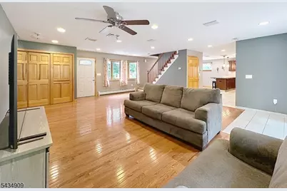 27 Seneca Ave, Rockaway Township, NJ 07866 - Photo 5