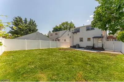 323 S Wood Ave, Linden, NJ 07036 - Photo 25