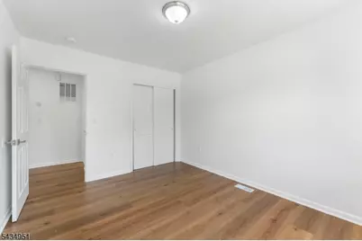 323 S Wood Ave, Linden, NJ 07036 - Photo 7
