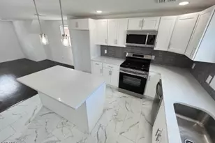 323 S Wood Ave, Linden, NJ 07036 - Photo 19