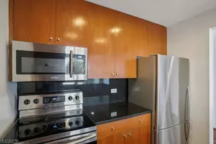3110 City Pl, Edgewater, NJ 07020 - Photo 5