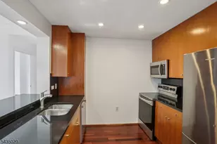 3110 City Pl, Edgewater, NJ 07020 - Photo 11