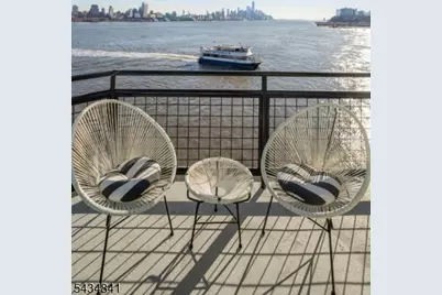 600 Harbor #1079, Weehawken, NJ 07086 - Photo 11