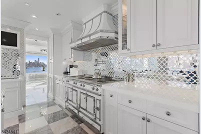 600 Harbor #1079, Weehawken, NJ 07086 - Photo 17