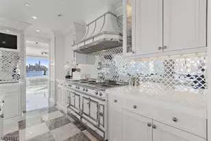 600 Harbor, Weehawken, NJ 07086 - Photo 17