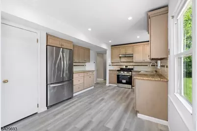 726 New Brunswick Rd, Franklin Township, NJ 08873 - Photo 7