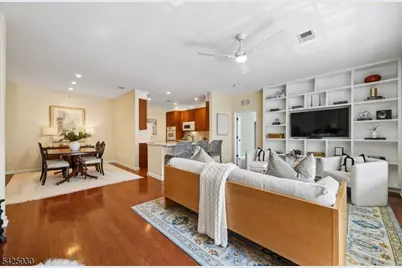 4 Quarry Dr #B2, Woodland Park, NJ 07424 - Photo 3