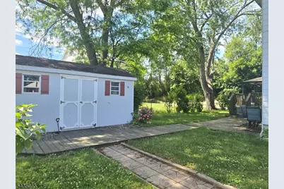10 S 4th Ave, Manville, NJ 08835 - Photo 9