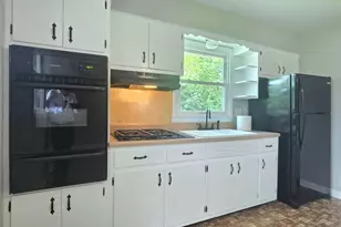 10 S 4th Ave, Manville, NJ 08835 - Photo 3