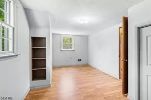 5 Oakwood Terrace, Bloomingdale, NJ 07403 - Photo 15