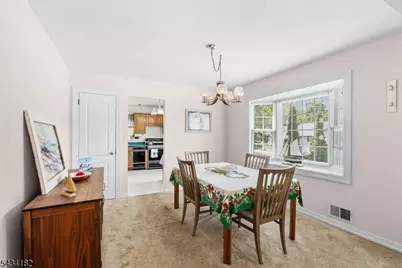 5 Oakwood Ter, Bloomingdale, NJ 07403 - Photo 7