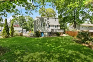 5 Oakwood Terrace, Bloomingdale, NJ 07403 - Photo 3