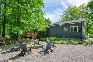 37 Green Rd, Sparta Township, NJ 07871 - Photo 11