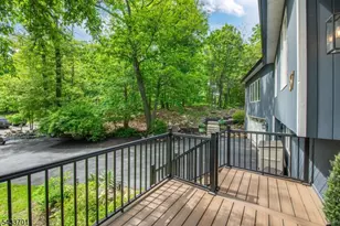 37 Green Rd, Sparta Township, NJ 07871 - Photo 5