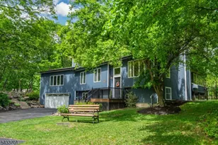 37 Green Rd, Sparta Township, NJ 07871 - Photo 3