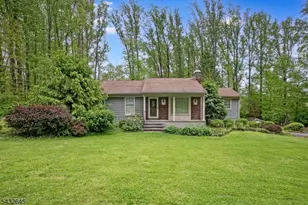 12 Dogwood Dr, Chester, NJ 07930 - Photo 1