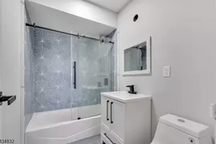 160 Overlook Ave, Hackensack, NJ 07601 - Photo 13