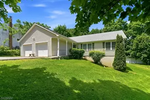45 Kearney St, Dover, NJ 07801 - Photo 3