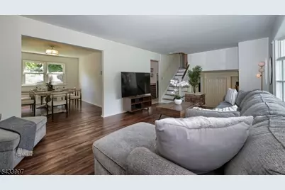 42 Stirling Ln, Wayne, NJ 07470 - Photo 7