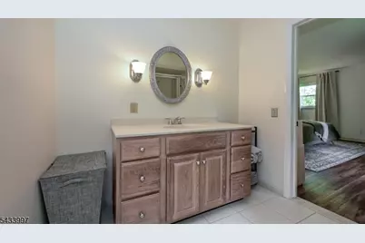 42 Stirling Ln, Wayne, NJ 07470 - Photo 19