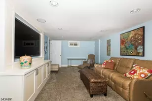 90 Stonehouse Rd, Glen Ridge, NJ 07028 - Photo 35