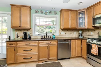 90 Stonehouse Rd, Glen Ridge, NJ 07028 - Photo 19