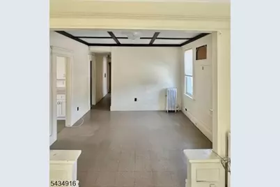 16 Stuyvesant Ave #2R, Newark, NJ 07106 - Photo 3