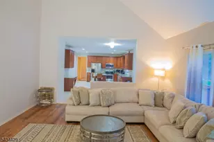 4 Lewis Hollow Rd, Randolph Township, NJ 07945 - Photo 5