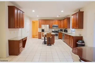 4 Lewis Hollow Rd, Randolph Township, NJ 07945 - Photo 7