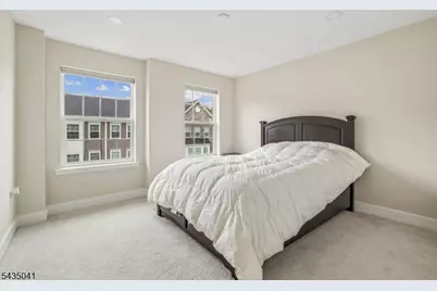 3 Coogan Ct, Morris Plains, NJ 07950 - Photo 11