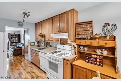 11 Colonial Ct #11, High Bridge, NJ 08829 - Photo 5