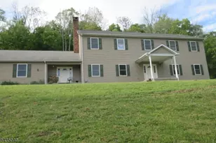 28 Beaver Run Rd, Lafayette, NJ 07848 - Photo 1