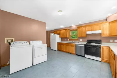441 Pittstown Rd, Franklin Township, NJ 08867 - Photo 7