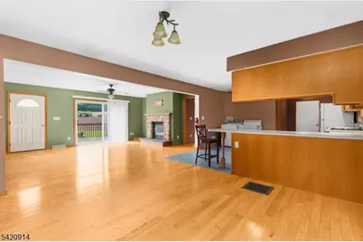 441 Pittstown Rd, Franklin Township, NJ 08867 - Photo 11