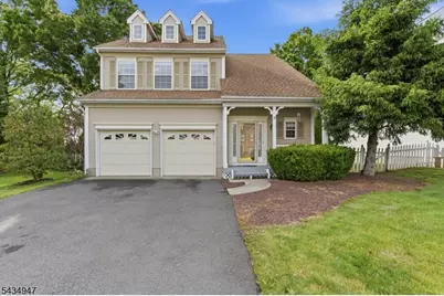 96 Magellan Way, Franklin Township, NJ 08823 - Photo 1