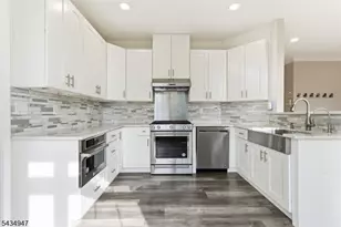 96 Magellan Way, Franklin Township, NJ 08823 - Photo 15