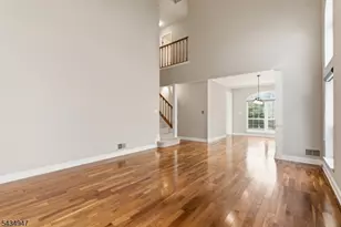 96 Magellan Way, Franklin Township, NJ 08823 - Photo 9