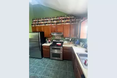 93 Hiawatha Blvd, Parsippany, NJ 07034 - Photo 3