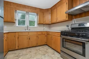 66 Carpenter St, Milford, NJ 08848 - Photo 9