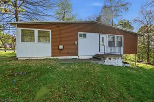 101 Gates Ave, Long Hill Township, NJ 07933 - Photo 1