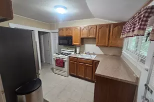 10 Shawnee Rd, Hopatcong, NJ 07843 - Photo 5