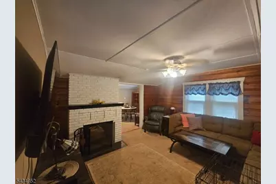 10 Shawnee Rd, Hopatcong, NJ 07843 - Photo 7