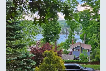 10 Shawnee Rd, Hopatcong, NJ 07843 - Photo 3