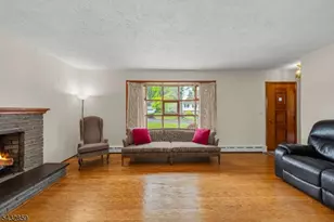 300 Arnold Ave, North Plainfield, NJ 07063 - Photo 3