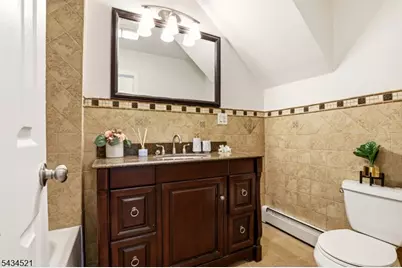 174 Orient St, Bayonne, NJ 07002 - Photo 11