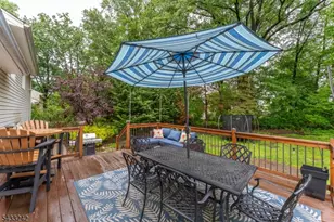 841 Colonial Arms Rd, Union Township, NJ 07083 - Photo 19