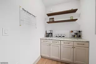 187 Hillside Ave, Nutley, NJ 07110 - Photo 17
