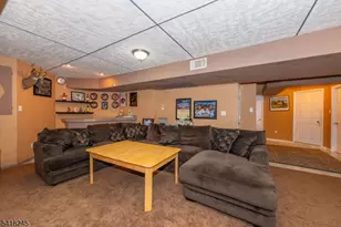 35 Turnberry Rd, Little Falls Township, NJ 07424 - Photo 35